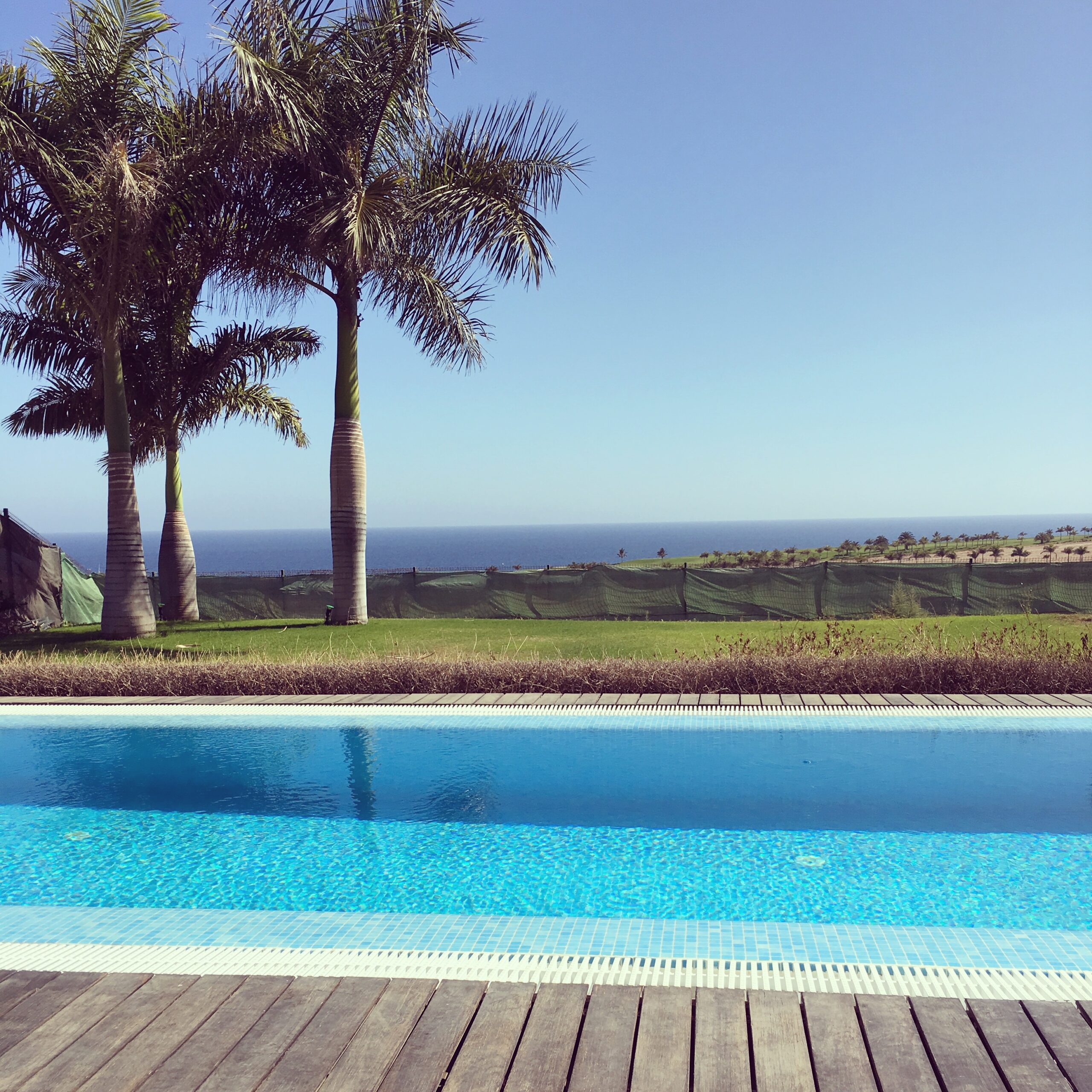Welcome to Travel By Kat: Sharing the Holidays We Know and Love